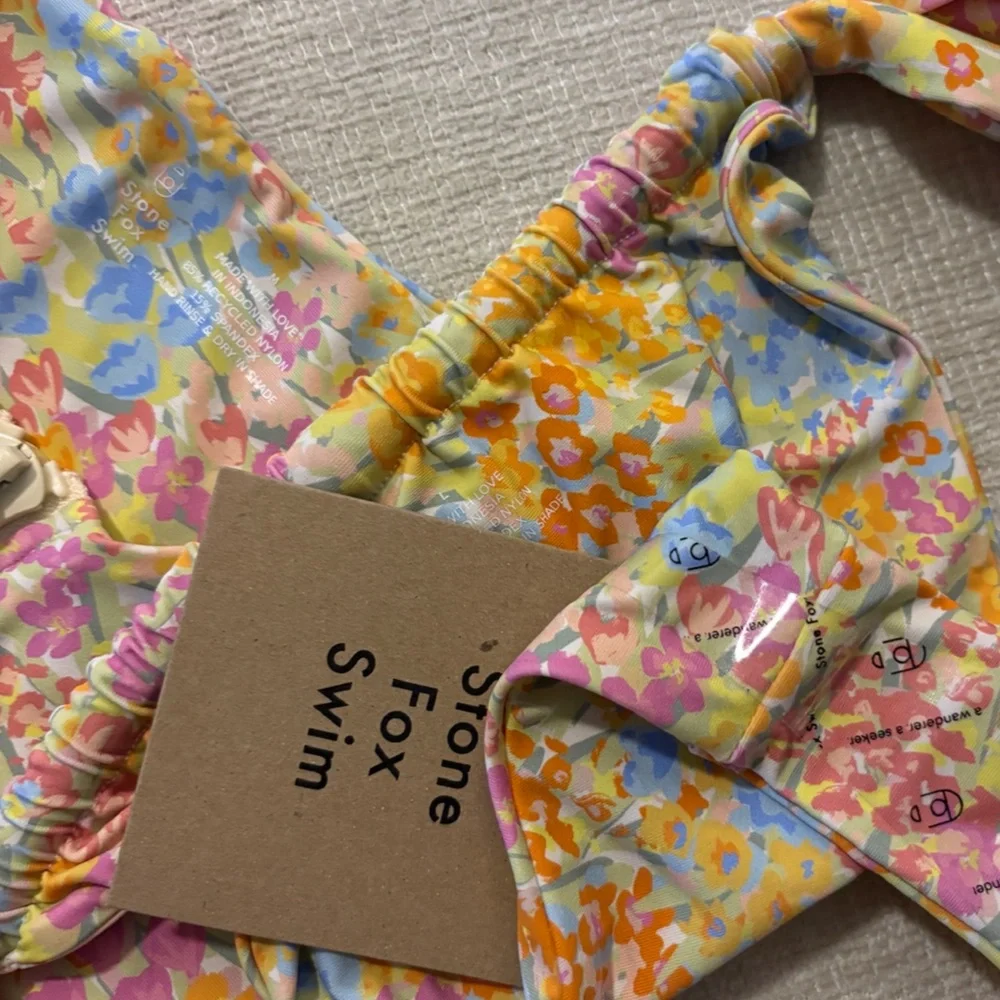 Stone Fox Swim Flower Fields Bikini Set Mase Top Bijou Bottom Medium Large NEW